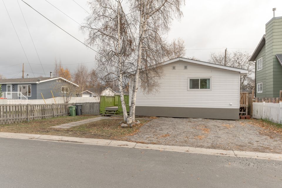 212-woolgar-avenue-hdr-21 at 212 Woolgar Avenue, Frame Lake, Yellowknife