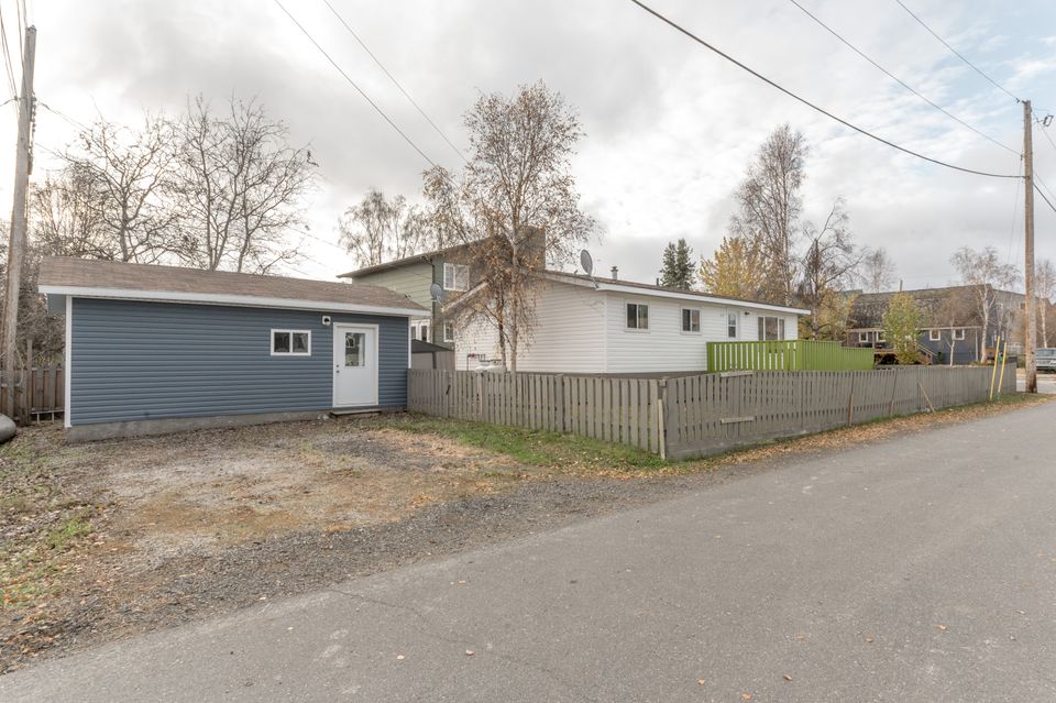 212-woolgar-avenue-hdr-28 at 212 Woolgar Avenue, Frame Lake, Yellowknife