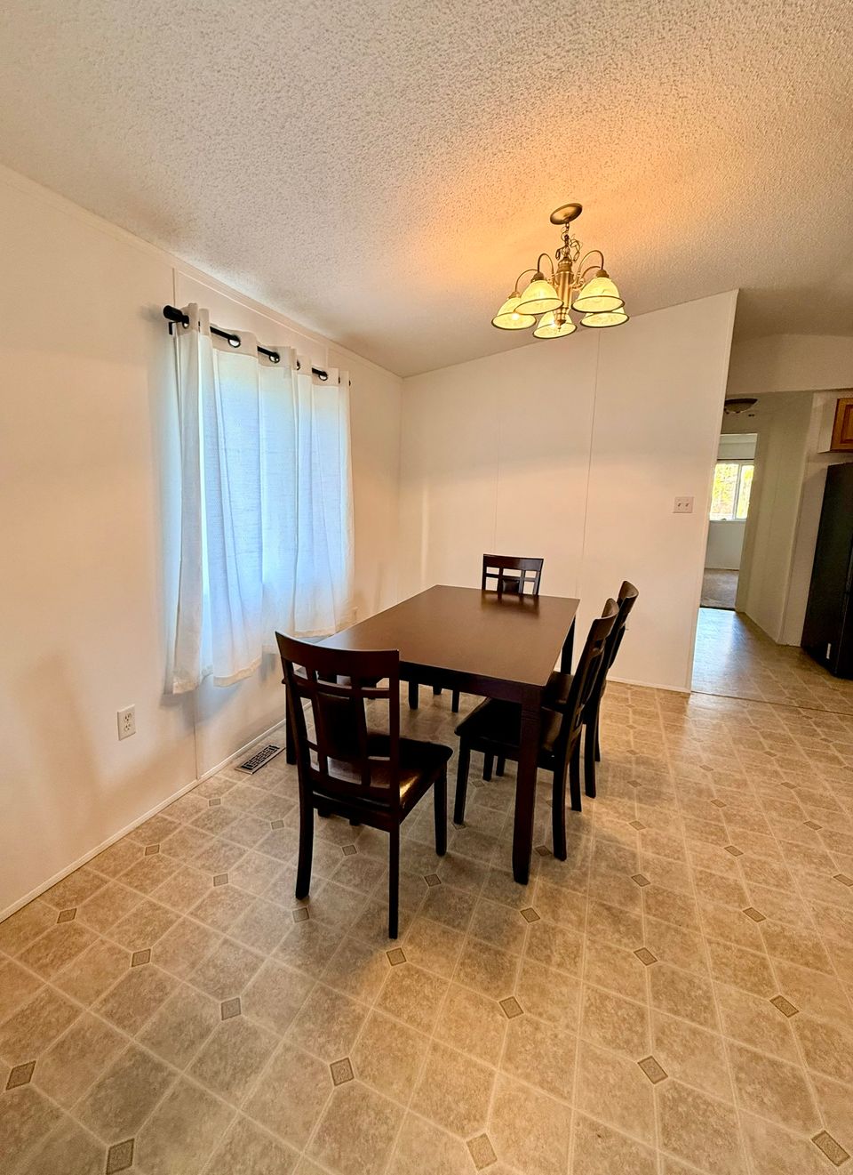 img_4443 at 19 Tamarac Crescent, Fort Smith