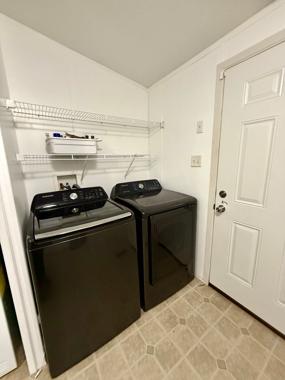 img_5748 at 19 Tamarac Crescent, Fort Smith