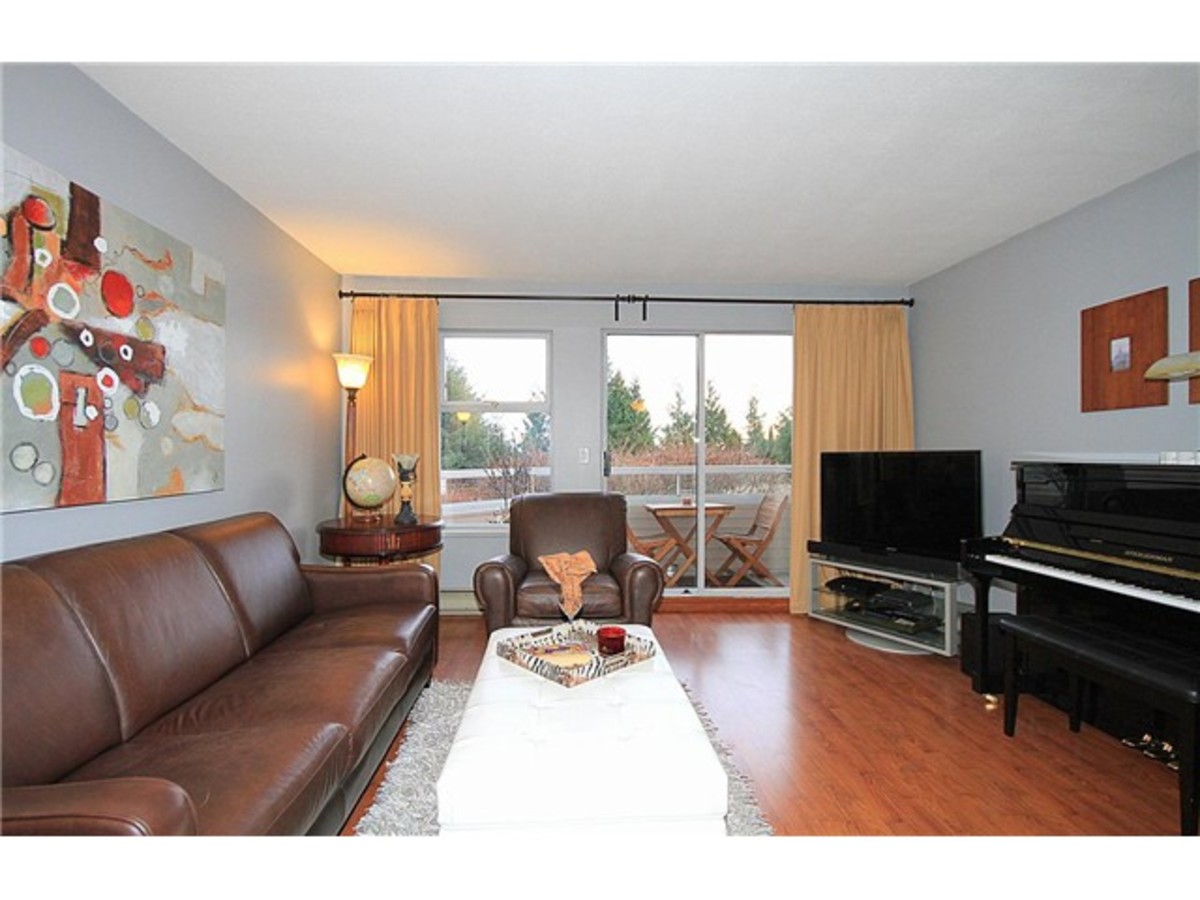 V1098263_401_94 at 207 - 450 Bromley St, Coquitlam East, Coquitlam V1098263_401_94 at 207 - 450 Bromley St, Coquitlam East, Coquitlam