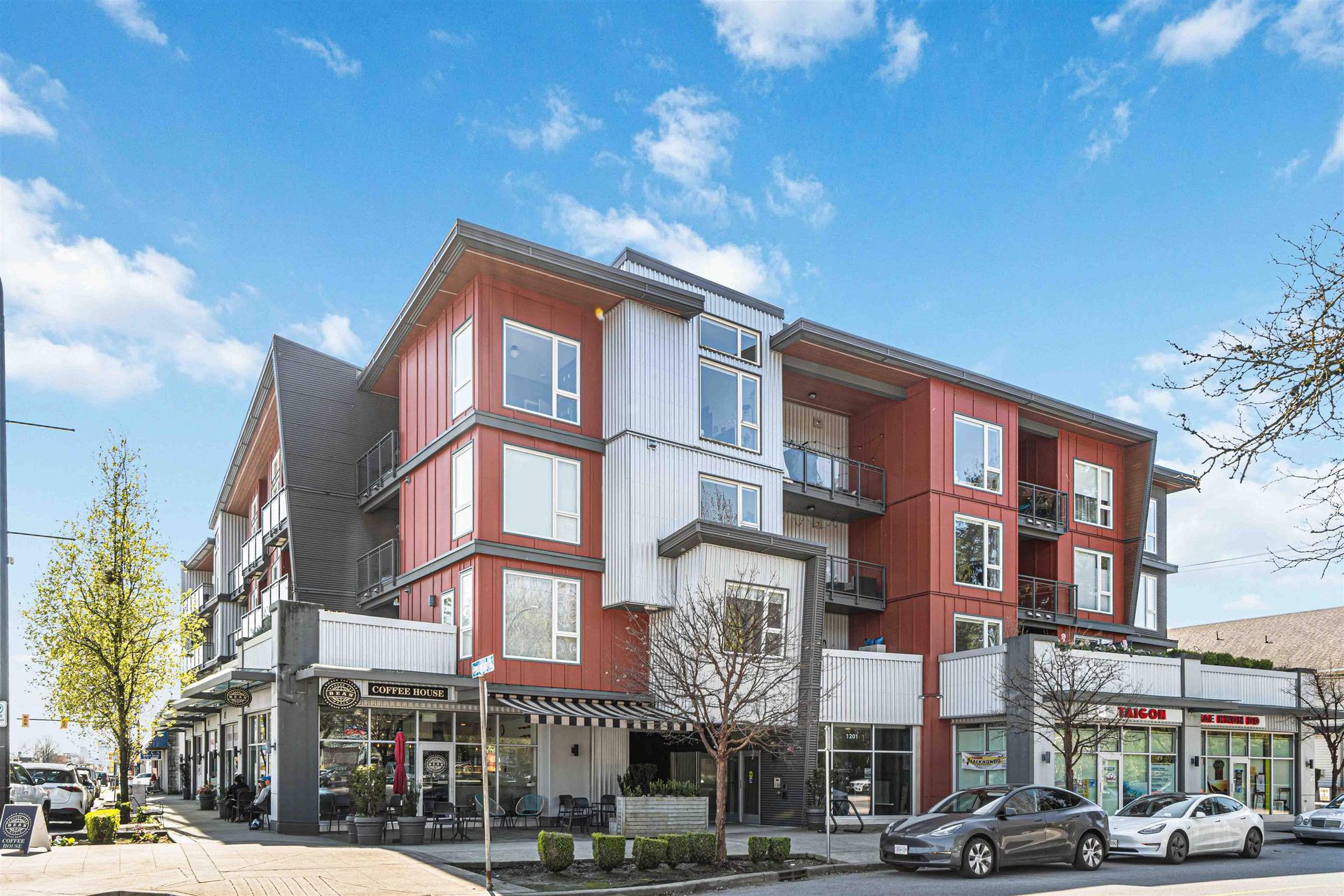 306 - 1201 W 16th Street, Norgate, North Vancouver photo 3