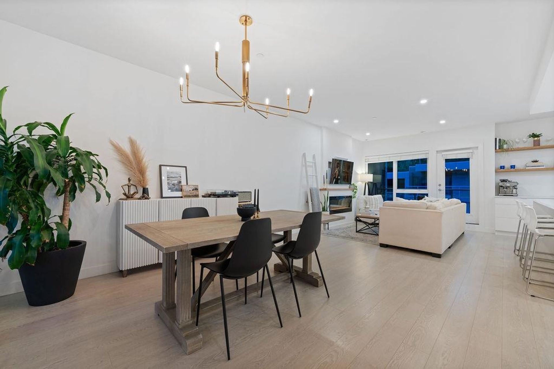 3596-salal-drive-roche-point-north-vancouver-17 at 40 - 3596 Salal Drive, Roche Point, North Vancouver 3596-salal-drive-roche-point-north-vancouver-17 at 40 - 3596 Salal Drive, Roche Point, North Vancouver