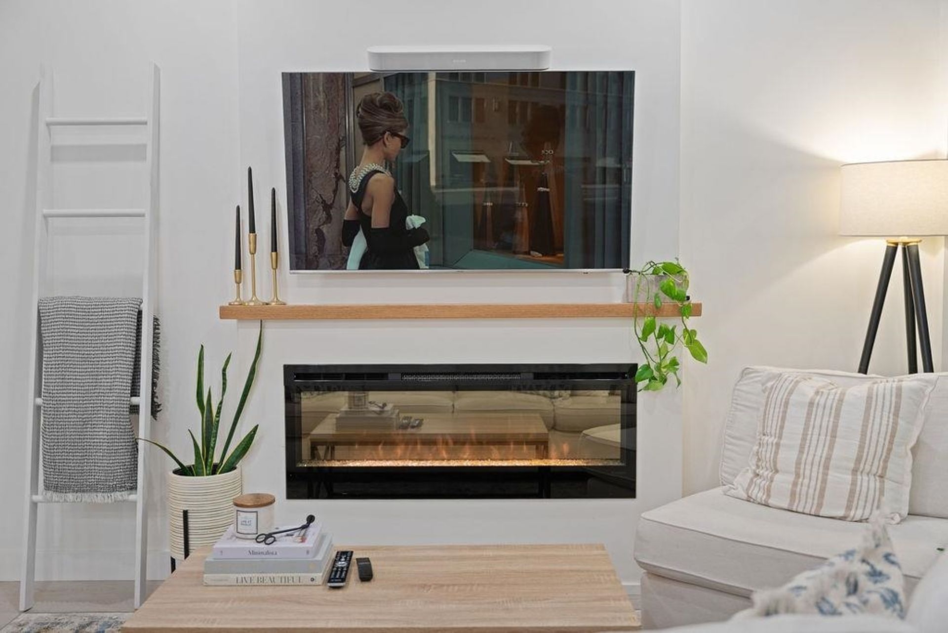 3596-salal-drive-roche-point-north-vancouver-18 at 40 - 3596 Salal Drive, Roche Point, North Vancouver 3596-salal-drive-roche-point-north-vancouver-18 at 40 - 3596 Salal Drive, Roche Point, North Vancouver