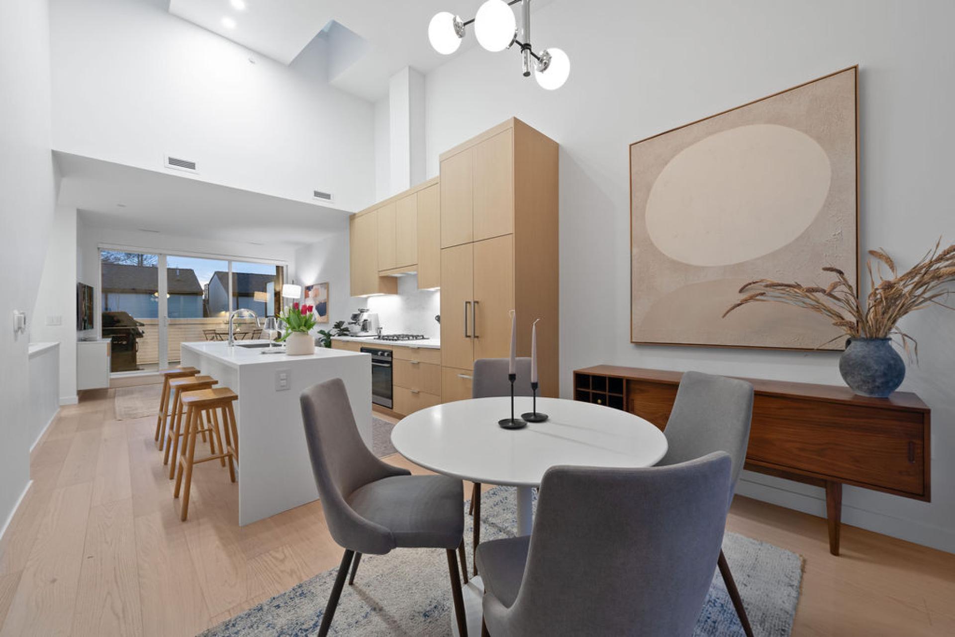 223 - 650 E 2nd Street, Lower Lonsdale, North Vancouver photo number 1