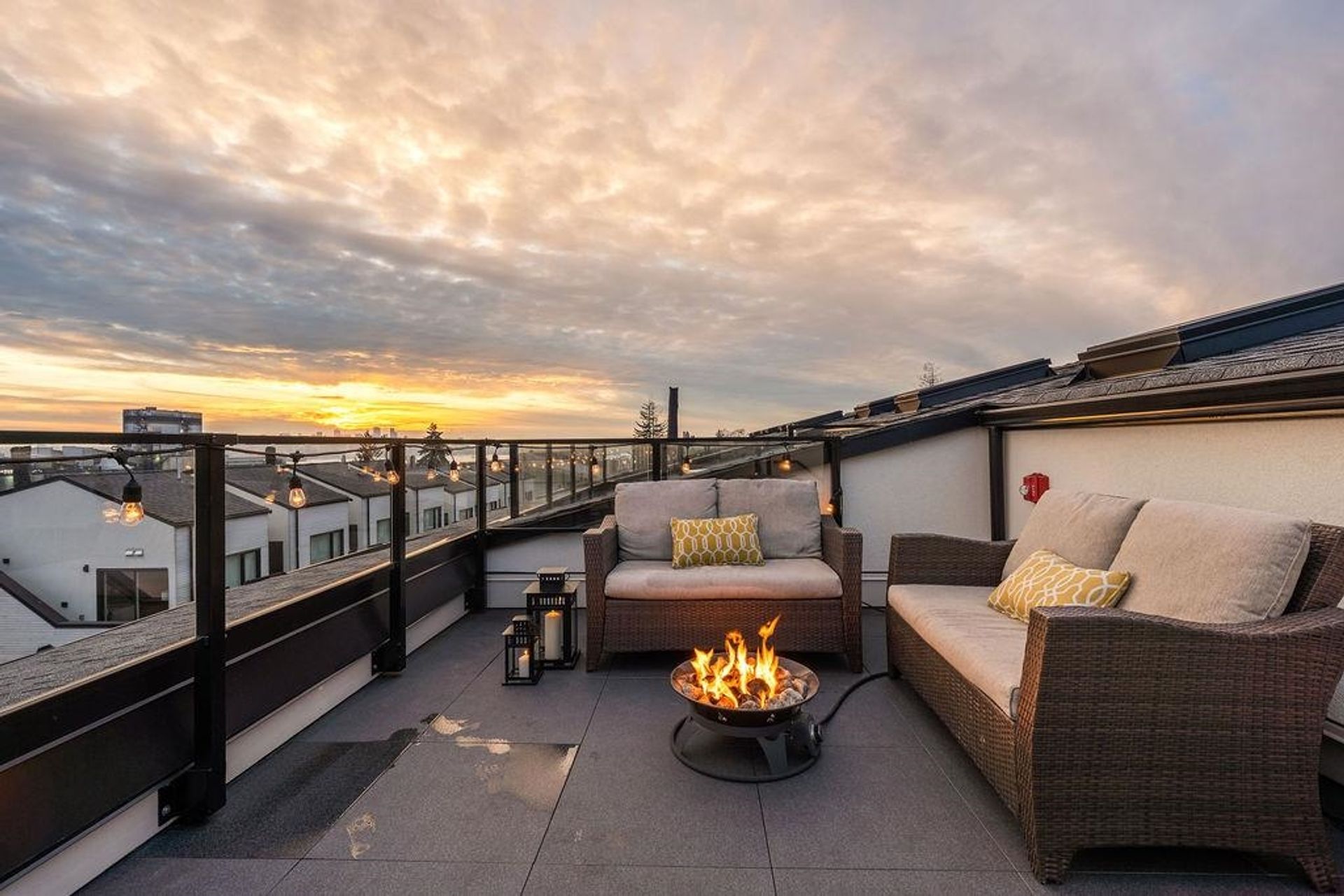 223 - 650 E 2nd Street, Lower Lonsdale, North Vancouver photo number 0