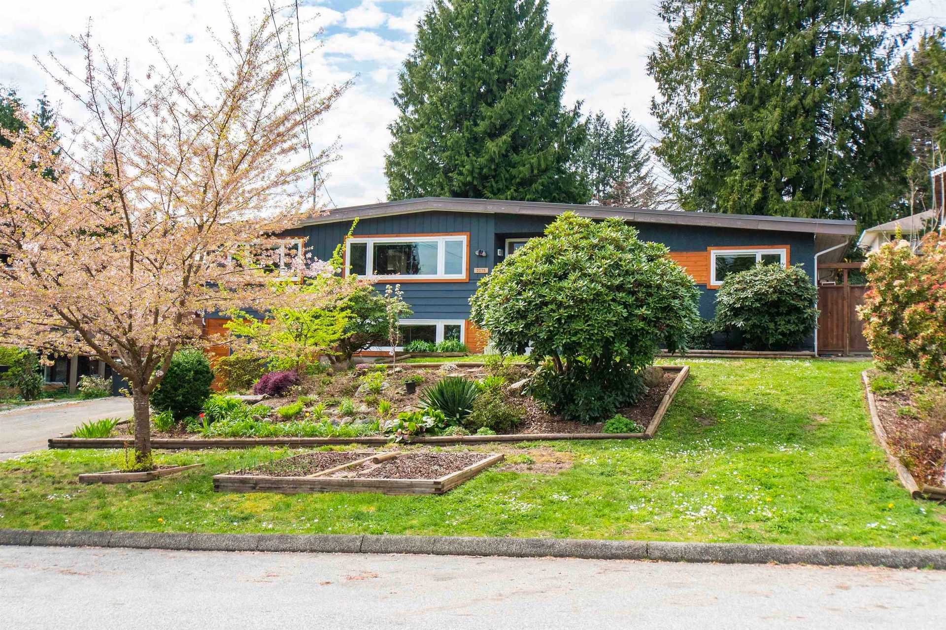 2175 Greylynn Crescent, Westlynn, North Vancouver photo number 0