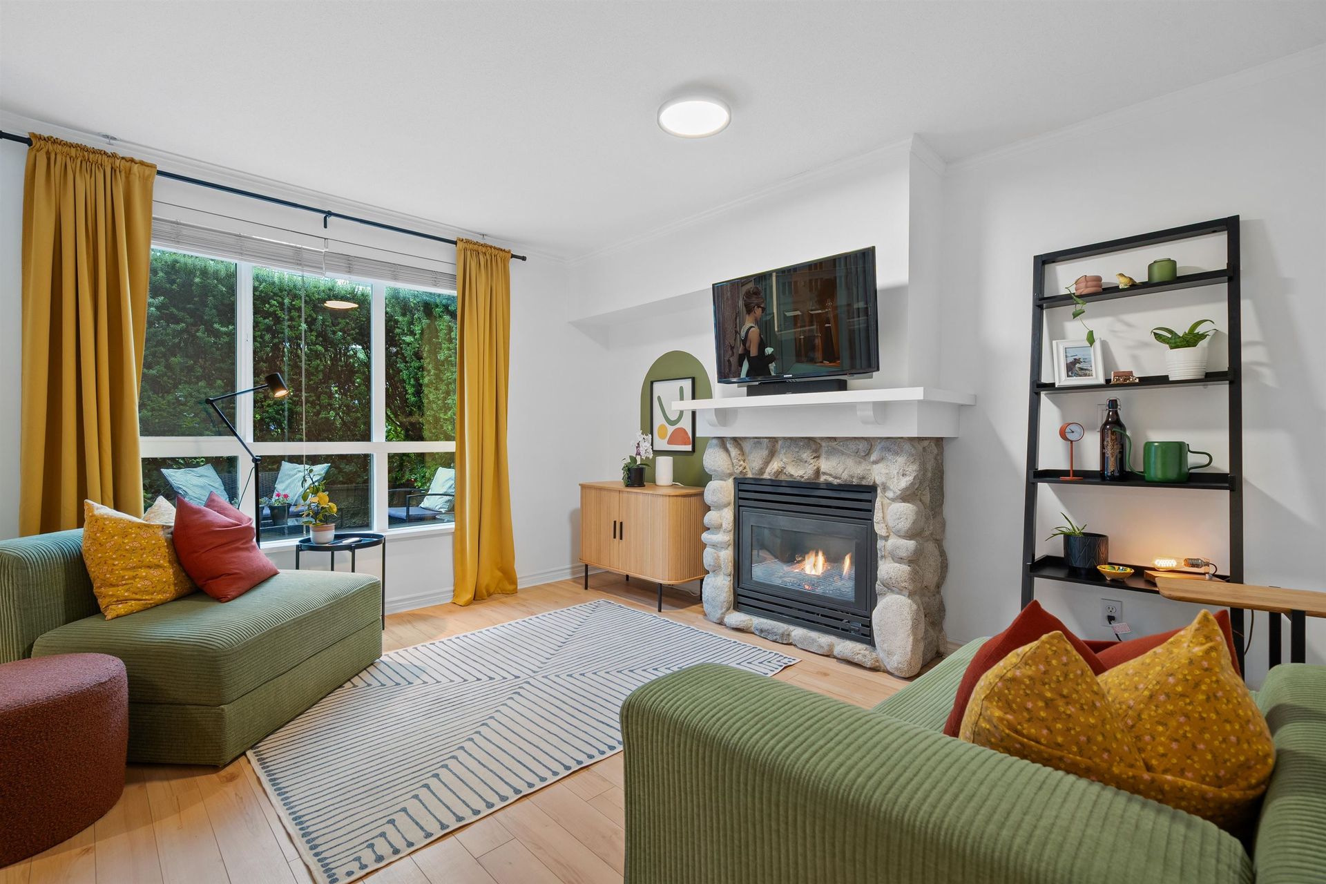 3 - 1005 Lynn Valley Road, Lynn Valley, North Vancouver photo number 0