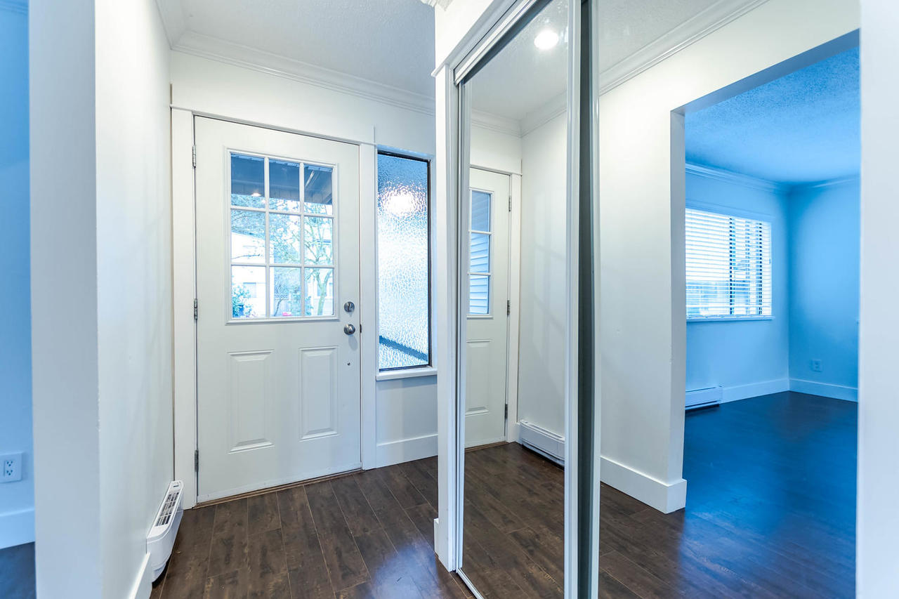 Foyer at 17 - 2986 Coast meridian, Birchland Manor, Port Coquitlam Foyer at 17 - 2986 Coast meridian, Birchland Manor, Port Coquitlam