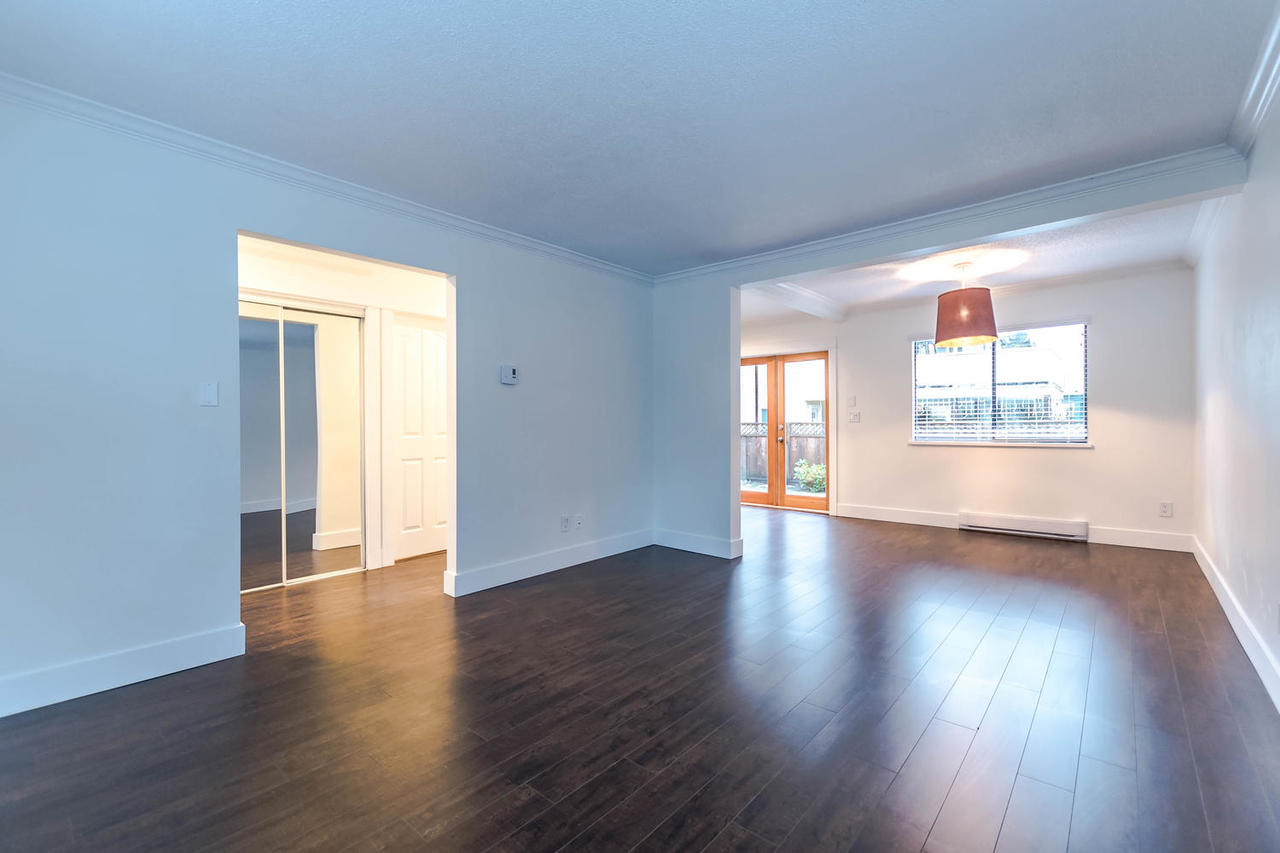 Living Dining at 17 - 2986 Coast meridian, Birchland Manor, Port Coquitlam Living Dining at 17 - 2986 Coast meridian, Birchland Manor, Port Coquitlam