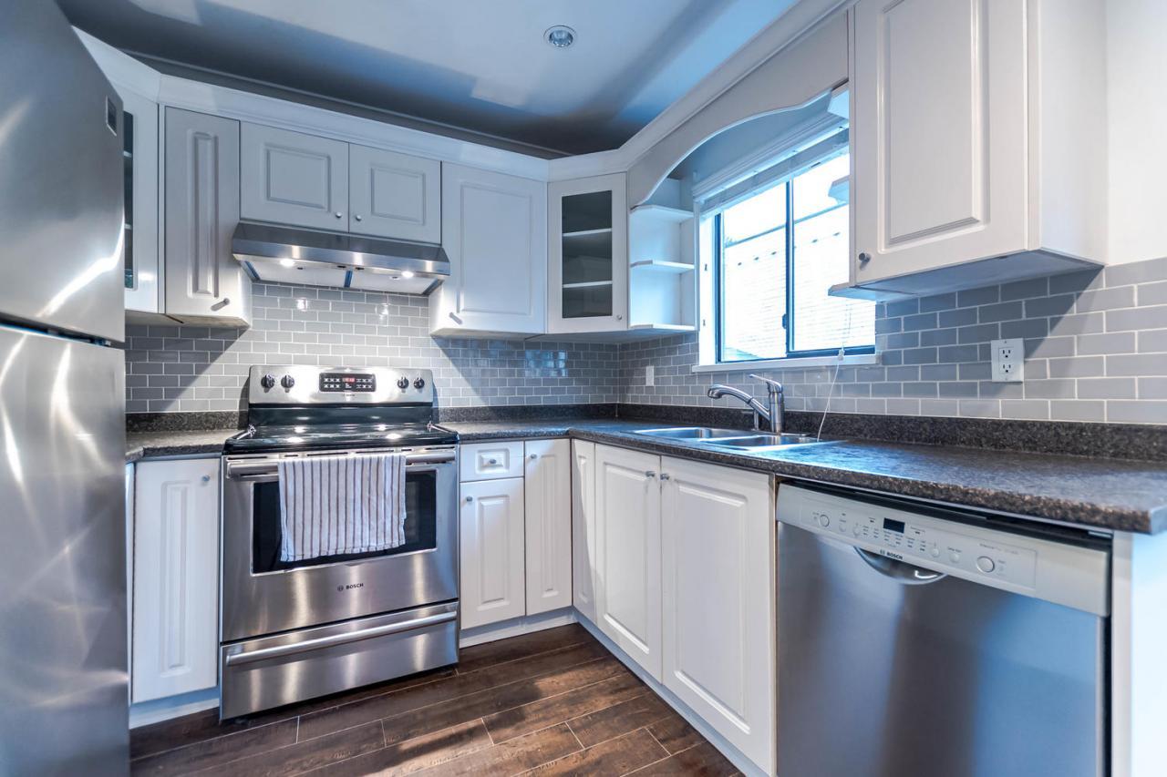 Kitchen at 17 - 2986 Coast meridian, Birchland Manor, Port Coquitlam Kitchen at 17 - 2986 Coast meridian, Birchland Manor, Port Coquitlam