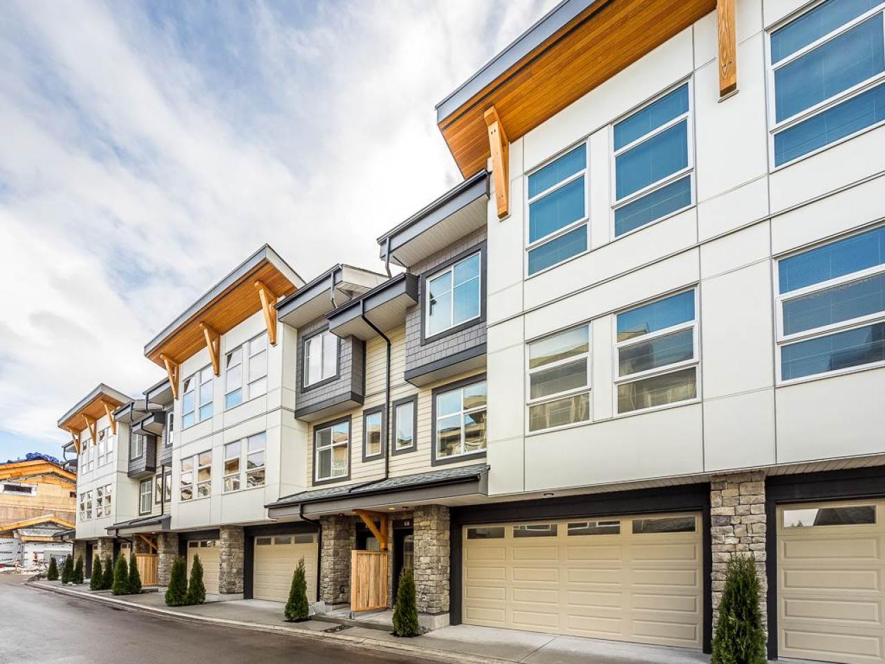 62 - 39548 Loggers Lane, Squamish, bc photo number 1