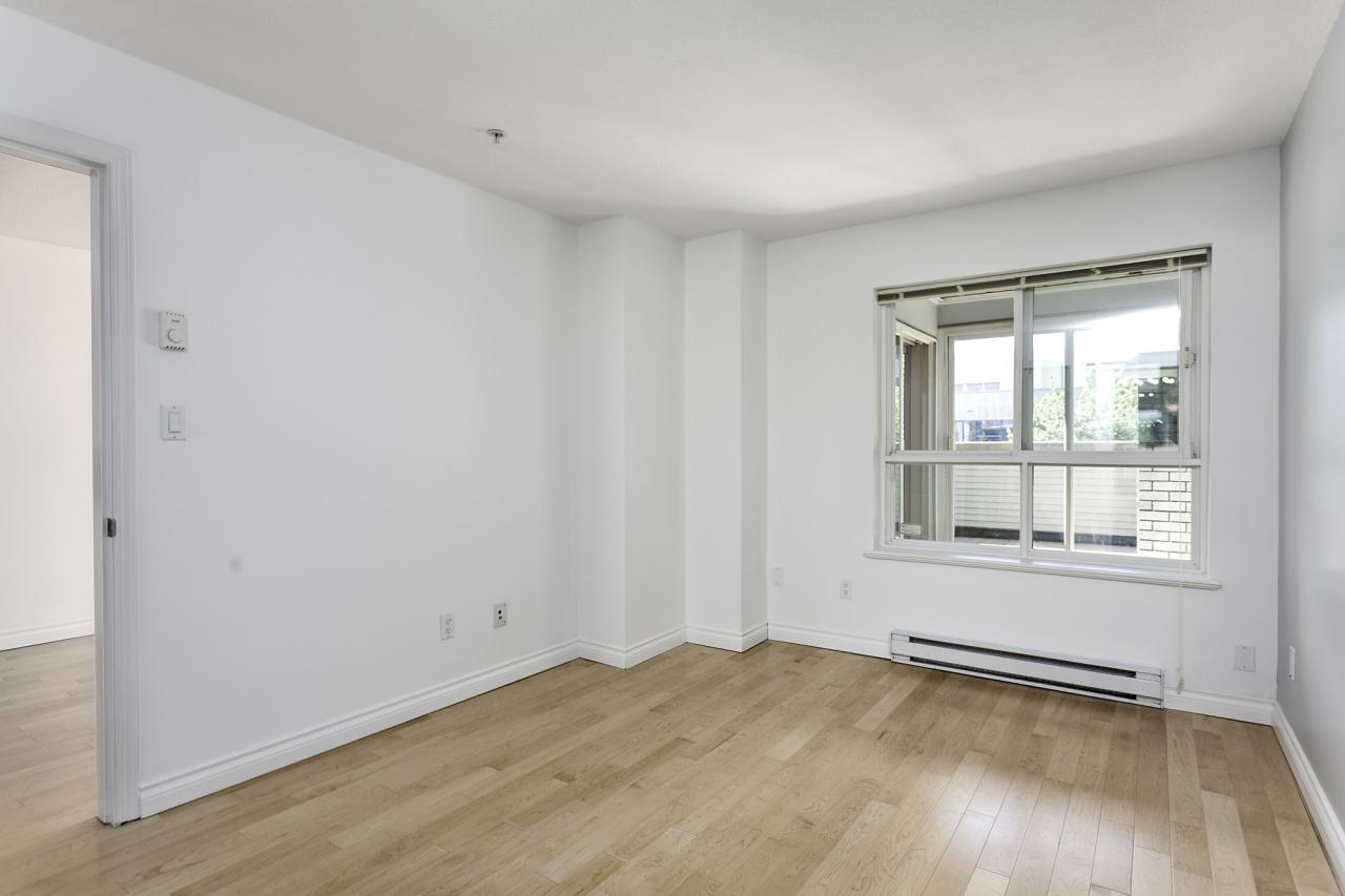 03 at 204 - 3939 HASTINGS ST, Vancouver Heights, Burnaby North 03 at 204 - 3939 HASTINGS ST, Vancouver Heights, Burnaby North