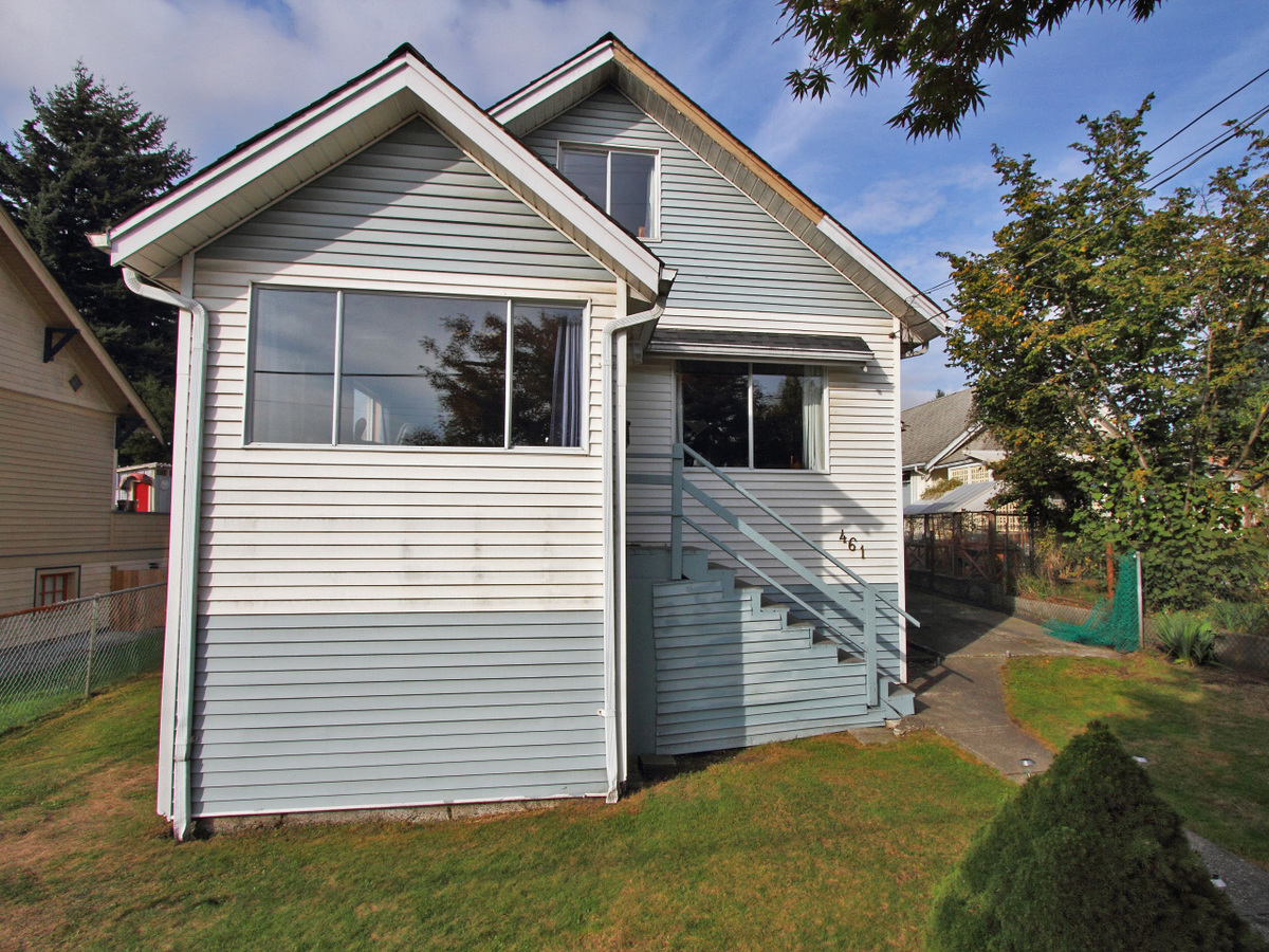 3 at 461 Rousseau St, Sapperton, New Westminster 3 at 461 Rousseau St, Sapperton, New Westminster