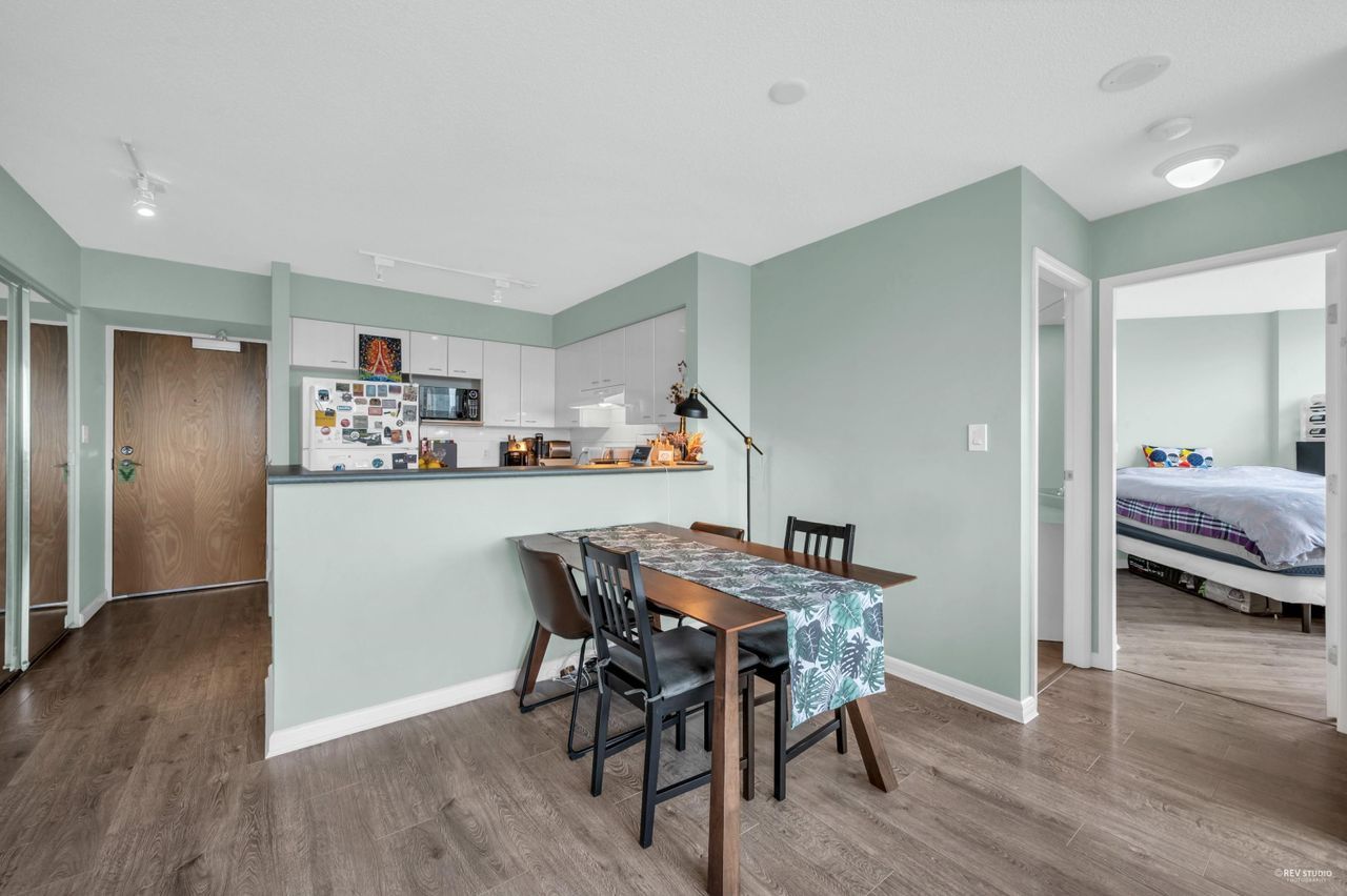 6088-willingdon-avenue-metrotown-burnaby-south-01 at 1905 - 6088 Willingdon Avenue, Metrotown, Burnaby South