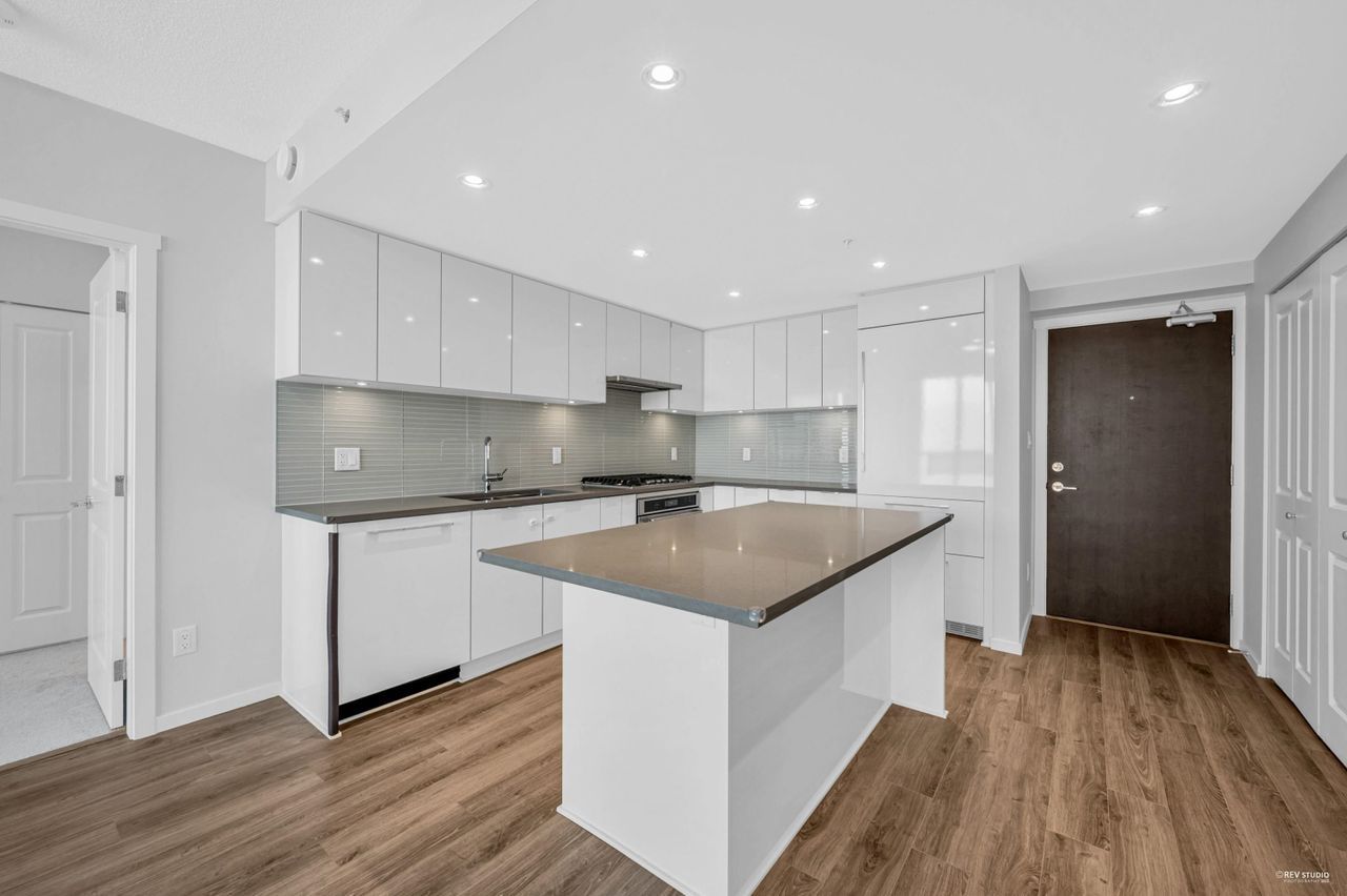 6638-dunblane-avenue-metrotown-burnaby-south-02 at 2405 - 6638 Dunblane Avenue, Metrotown, Burnaby South