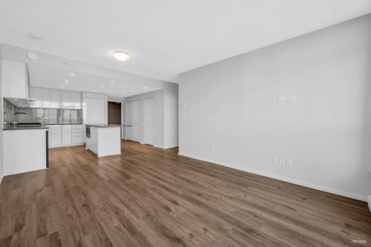 6638-dunblane-avenue-metrotown-burnaby-south-04 at 2405 - 6638 Dunblane Avenue, Metrotown, Burnaby South