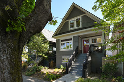  at 3516 Quebec Street, Main, Vancouver East