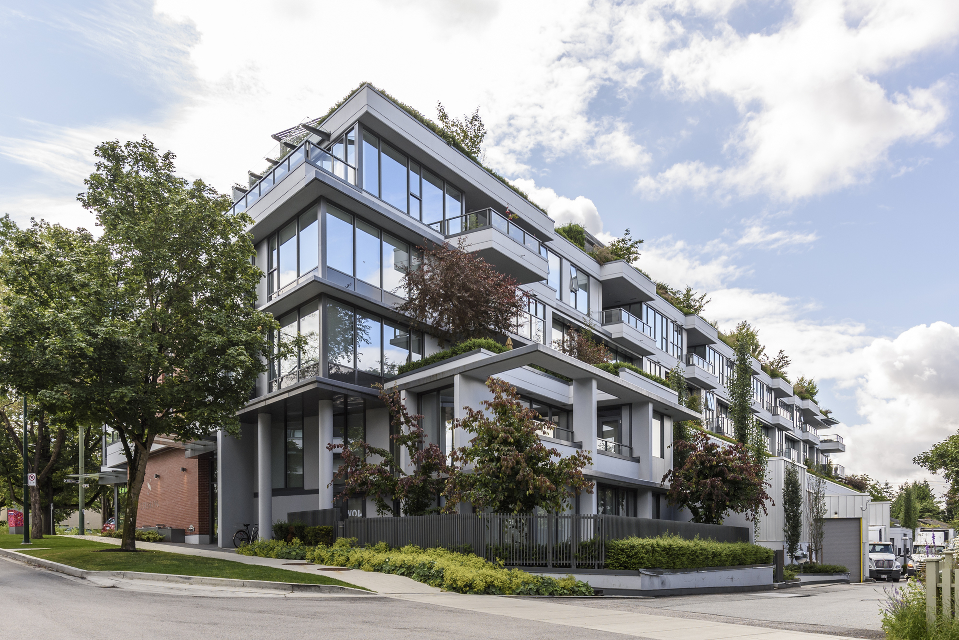 206 - 2102 West 48th Avenue, Kerrisdale, Vancouver West photo number 1 206 - 2102 West 48th Avenue, Kerrisdale, Vancouver West photo number 1