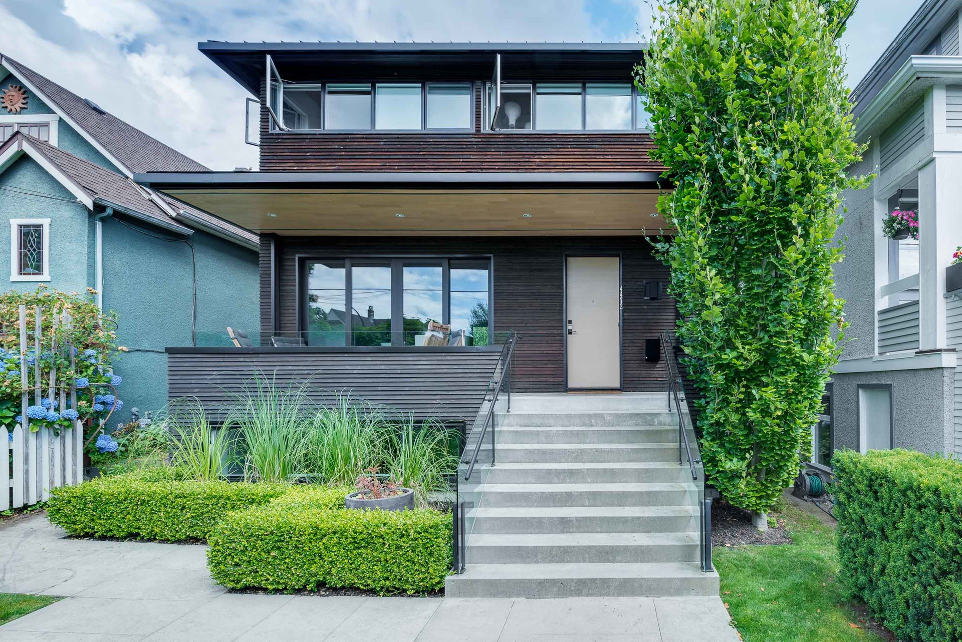 4472 James Street, Main, Vancouver East