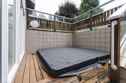 Hot tub at 1178 West 42nd Avenue, South Granville, Vancouver West Hot tub at 1178 West 42nd Avenue, South Granville, Vancouver West