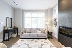  at 290 East 21st Avenue, Main, Vancouver East