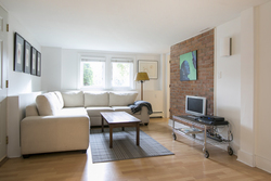 2 Bedroom Suite below at 395 EAST 36th Avenue, Main, Vancouver East 2 Bedroom Suite below at 395 EAST 36th Avenue, Main, Vancouver East