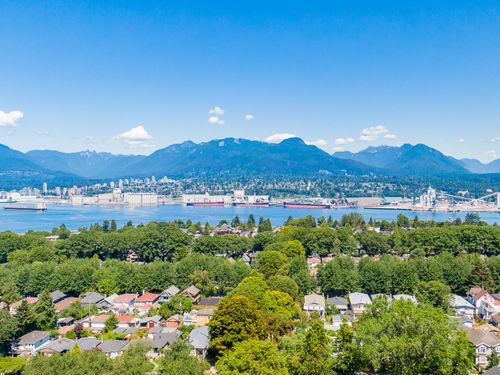 at 2602 Dundas Street, Hastings Sunrise, Vancouver East  at 2602 Dundas Street, Hastings Sunrise, Vancouver East
