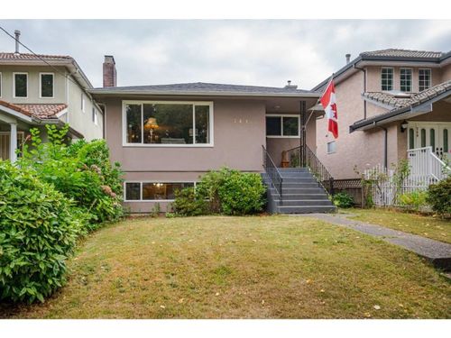 741-e-27th-avenue-fraser-ve-vancouver-east-03 at 741 E 27th Avenue, Fraser VE, Vancouver East 741-e-27th-avenue-fraser-ve-vancouver-east-03 at 741 E 27th Avenue, Fraser VE, Vancouver East
