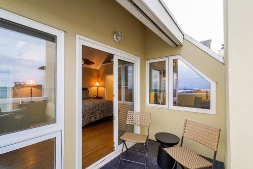 at 122 North Hythe Avenue, Capitol Hill BN, Burnaby North  at 122 North Hythe Avenue, Capitol Hill BN, Burnaby North