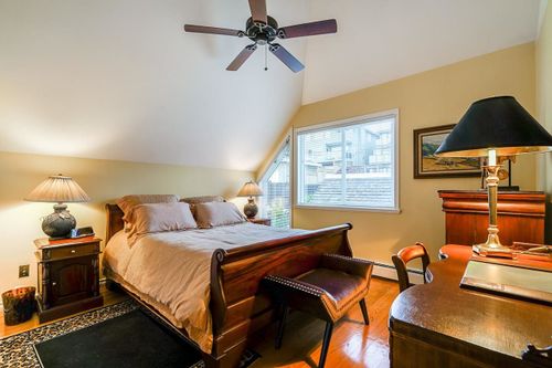 at 122 North Hythe Avenue, Capitol Hill BN, Burnaby North  at 122 North Hythe Avenue, Capitol Hill BN, Burnaby North