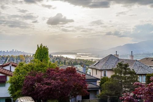 at 122 North Hythe Avenue, Capitol Hill BN, Burnaby North  at 122 North Hythe Avenue, Capitol Hill BN, Burnaby North