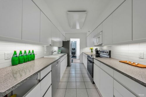 518-w-14th-avenue-fairview-vw-vancouver-west-04 at 404 - 518 West 14th Avenue, Fairview VW, Vancouver West