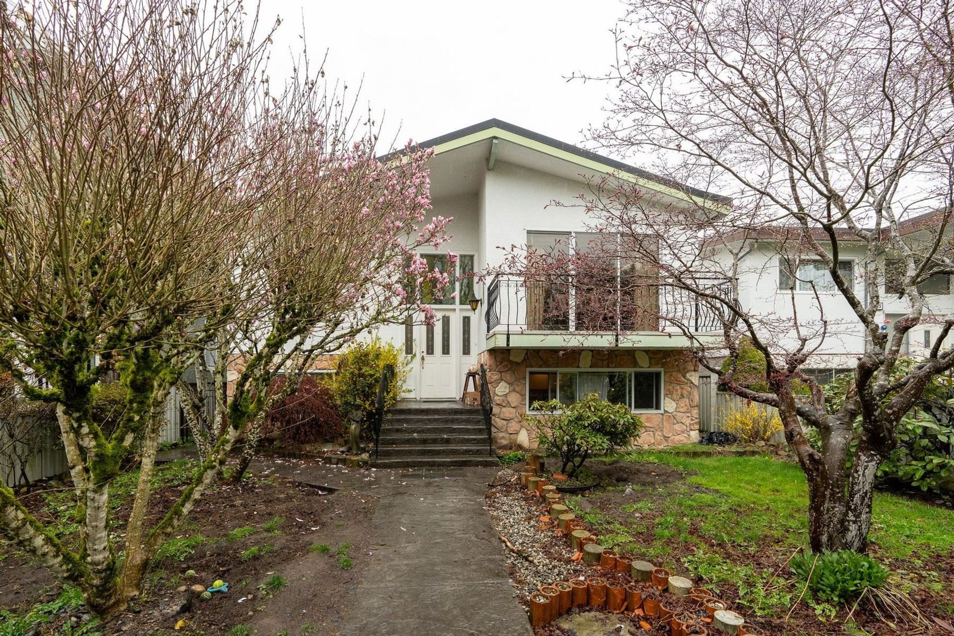 389 E 44th Avenue, Main, Vancouver East photo number 1 389 E 44th Avenue, Main, Vancouver East photo number 1
