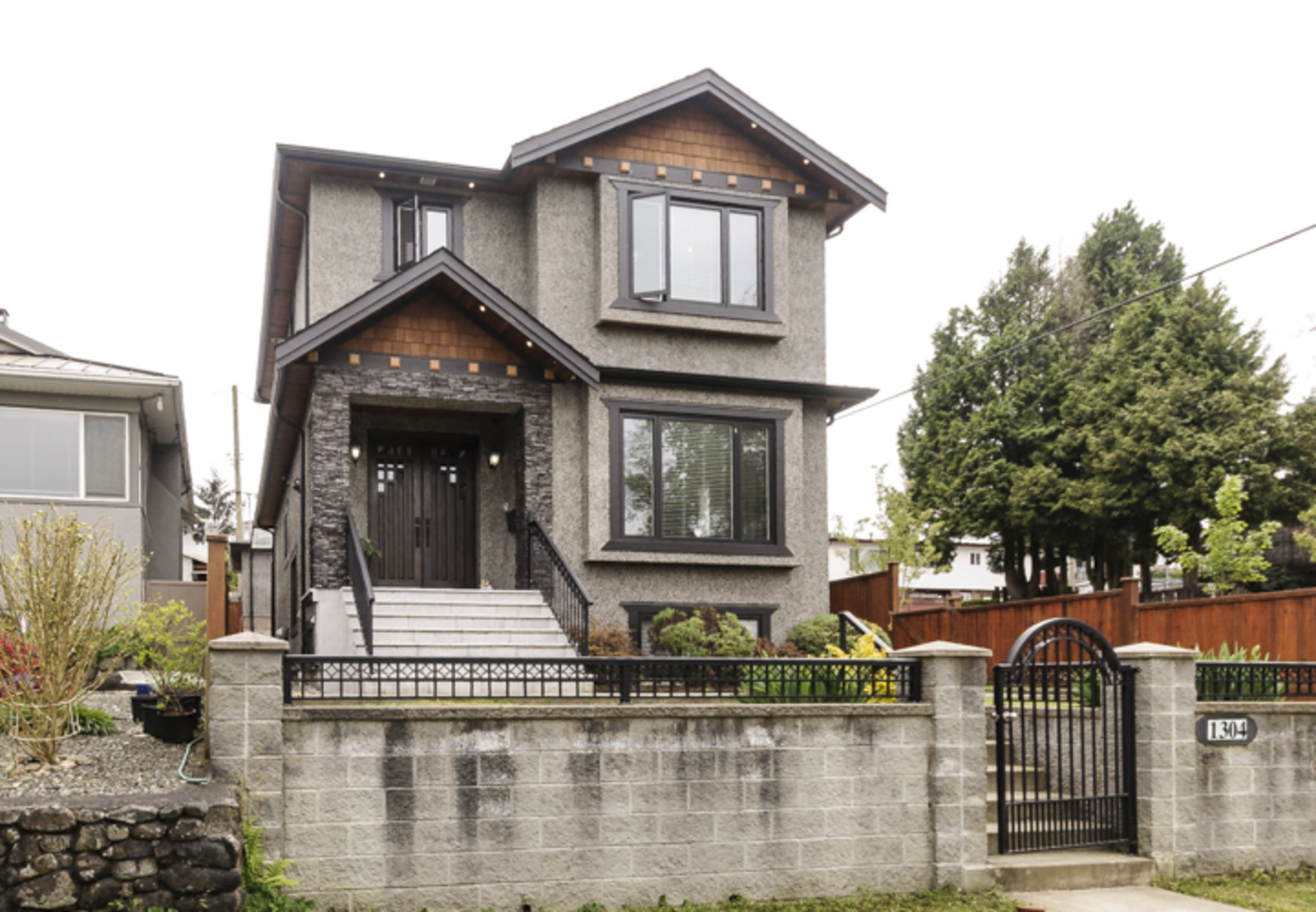 1304 E 35th Avenue, Knight, Vancouver East photo number 1 1304 E 35th Avenue, Knight, Vancouver East photo number 1