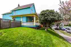 at 260 E 17th Avenue, Main, Vancouver East  at 260 E 17th Avenue, Main, Vancouver East