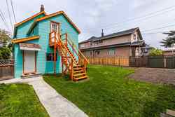 at 260 E 17th Avenue, Main, Vancouver East  at 260 E 17th Avenue, Main, Vancouver East