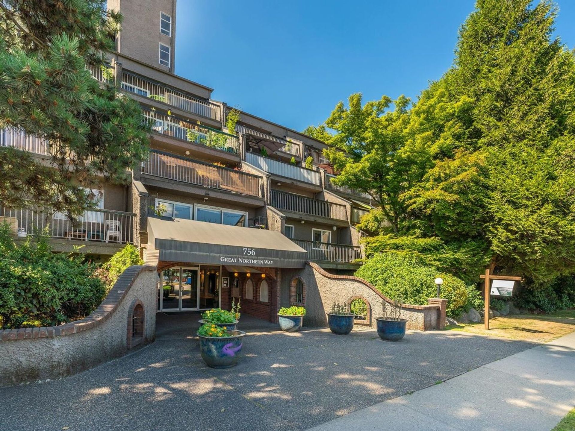 504 - 756 Great Northern Way, Mount Pleasant VE, Vancouver East photo number 1 504 - 756 Great Northern Way, Mount Pleasant VE, Vancouver East photo number 1