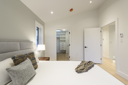 at 68 East 39th Avenue, Main, Vancouver East  at 68 East 39th Avenue, Main, Vancouver East
