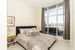  at 806 - 63 West 2nd Avenue, False Creek, Vancouver West