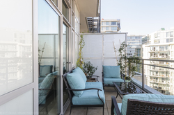  at 806 - 63 West 2nd Avenue, False Creek, Vancouver West