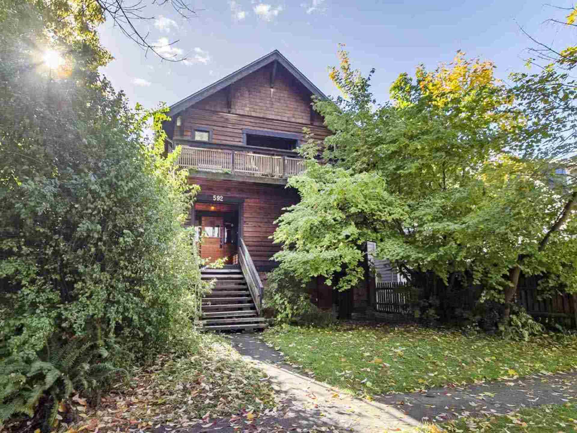 592 West 17th Avenue, Cambie, Vancouver West photo number 1 592 West 17th Avenue, Cambie, Vancouver West photo number 1
