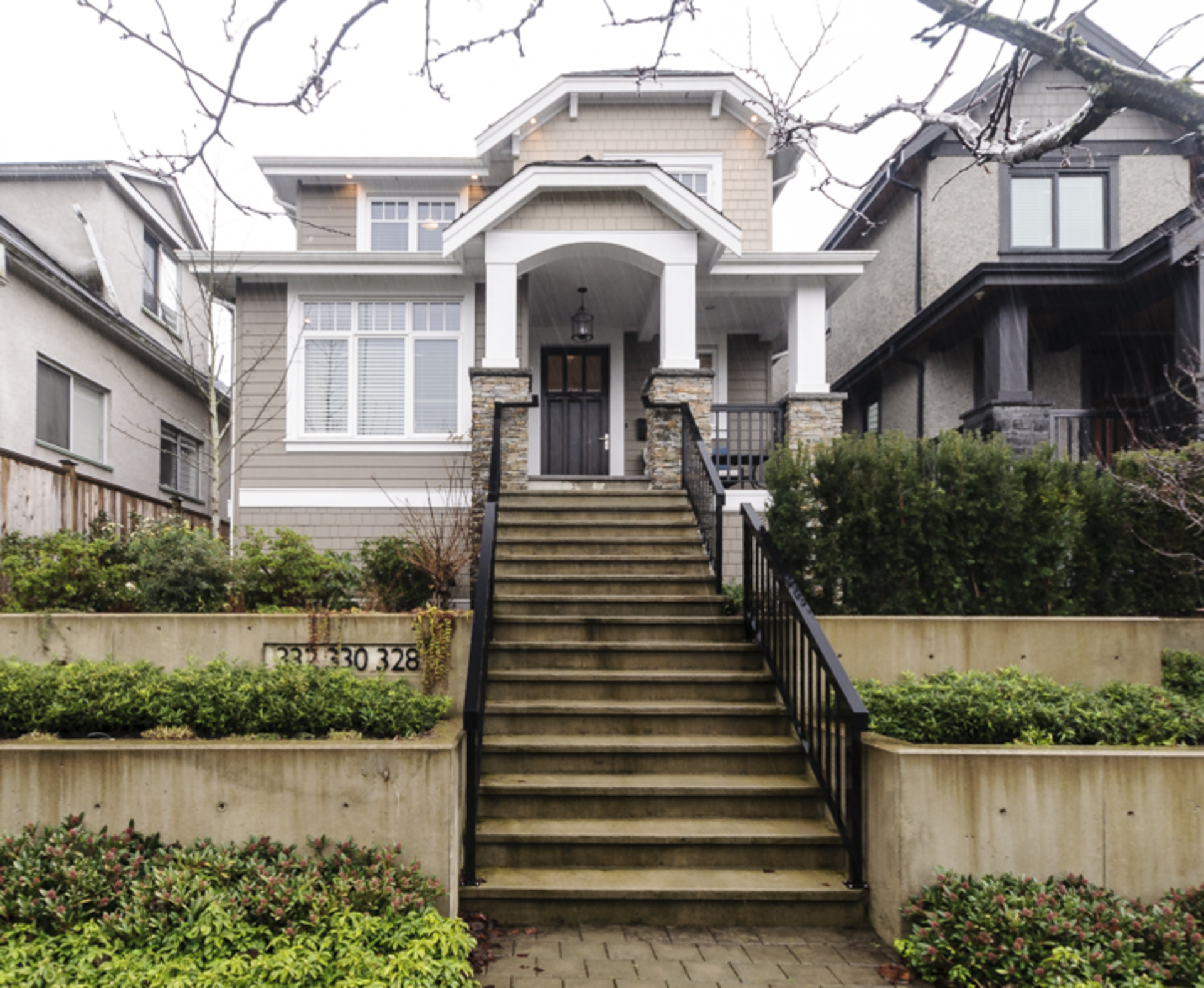 332 East 37th Avenue, Main, Vancouver East photo number 1 332 East 37th Avenue, Main, Vancouver East photo number 1