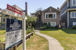at 592 West 24th Avenue, Vancouver West  at 592 West 24th Avenue, Vancouver West