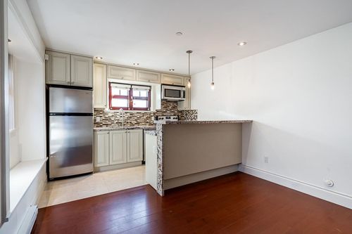 at 622 West 20th Avenue, Cambie, Vancouver West  at 622 West 20th Avenue, Cambie, Vancouver West