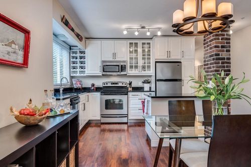 2535-w-6th-avenue-kitsilano-vancouver-west-06 at 4 - 2535 W 6th Avenue, Kitsilano, Vancouver West 2535-w-6th-avenue-kitsilano-vancouver-west-06 at 4 - 2535 W 6th Avenue, Kitsilano, Vancouver West
