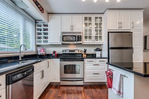 2535-w-6th-avenue-kitsilano-vancouver-west-10 at 4 - 2535 W 6th Avenue, Kitsilano, Vancouver West 2535-w-6th-avenue-kitsilano-vancouver-west-10 at 4 - 2535 W 6th Avenue, Kitsilano, Vancouver West