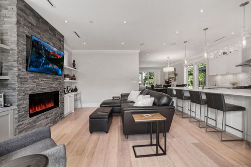 at 366 East 19th Avenue, Main, Vancouver East  at 366 East 19th Avenue, Main, Vancouver East