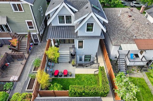 at 366 East 19th Avenue, Main, Vancouver East  at 366 East 19th Avenue, Main, Vancouver East