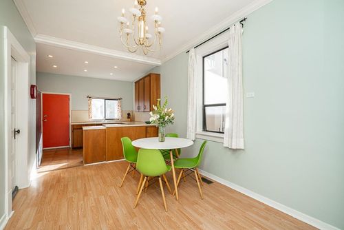 at 142 East 27th Avenue, Main, Vancouver East  at 142 East 27th Avenue, Main, Vancouver East